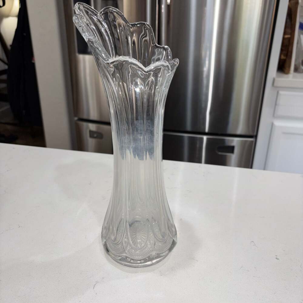 Vintage US Glass Galloway Pattern Clear Swung Ribbed Vase with Scalloped Edge